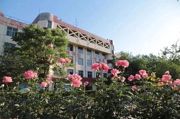 石家庄新铁轨道交通学校